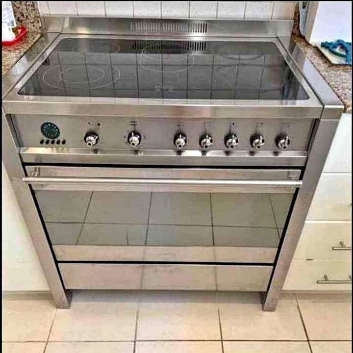 Smeg electric Ceramic Cooker 90cm